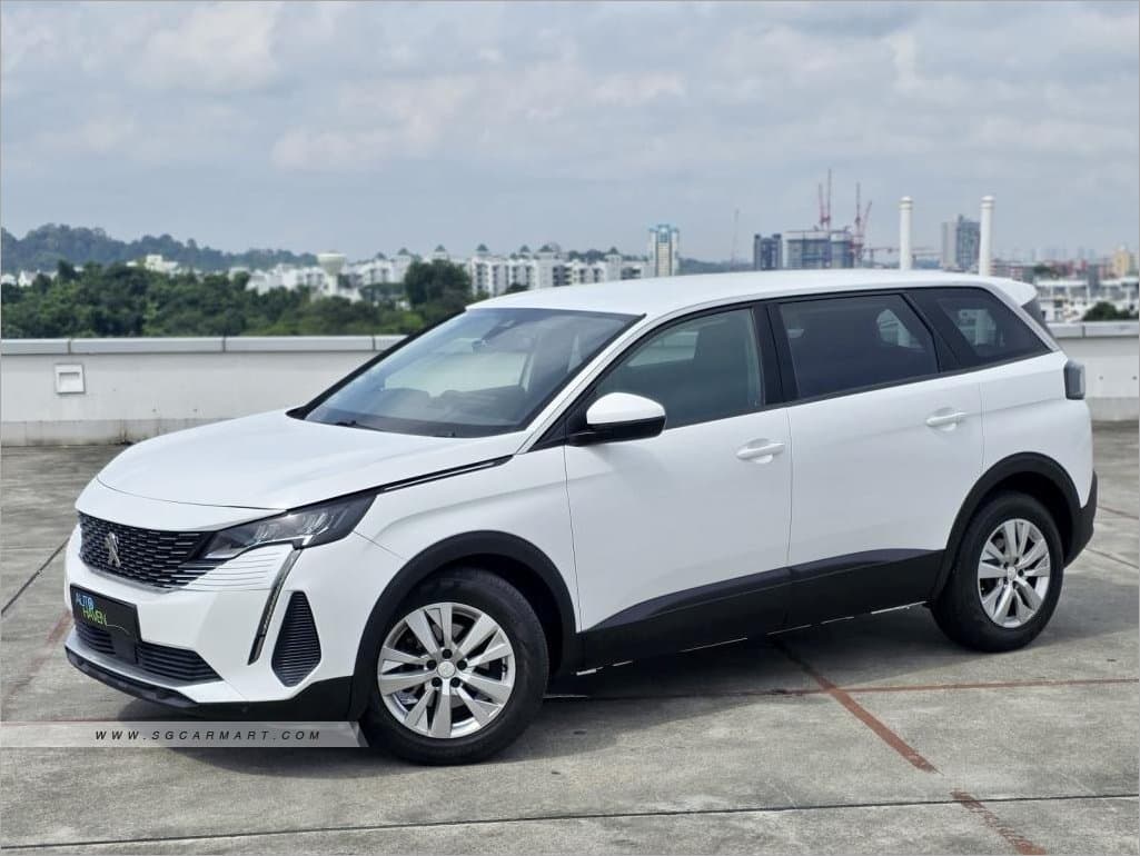 Peugeot 5008 1.2A Puretech EAT8 Active Premium photo 2