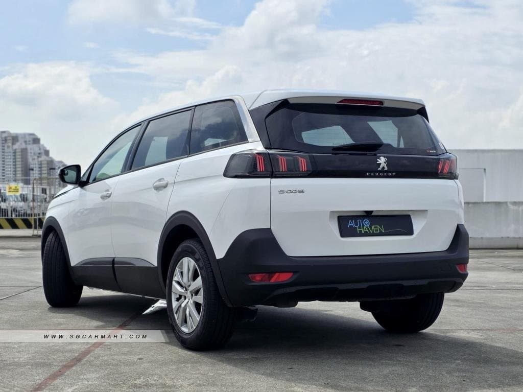 Peugeot 5008 1.2A Puretech EAT8 Active Premium photo 4