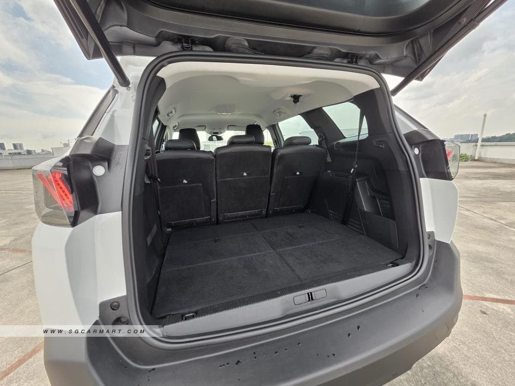 Peugeot 5008 1.2A Puretech EAT8 Active Premium photo 5