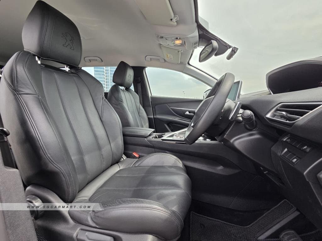 Peugeot 5008 1.2A Puretech EAT8 Active Premium photo 7