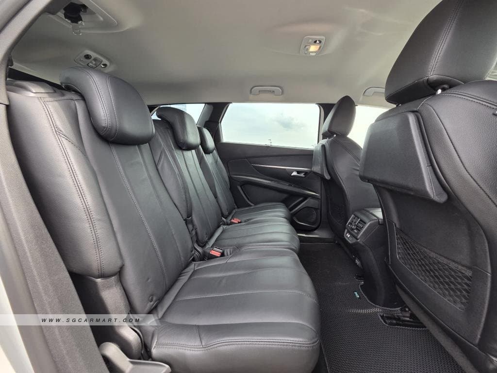 Peugeot 5008 1.2A Puretech EAT8 Active Premium photo 8