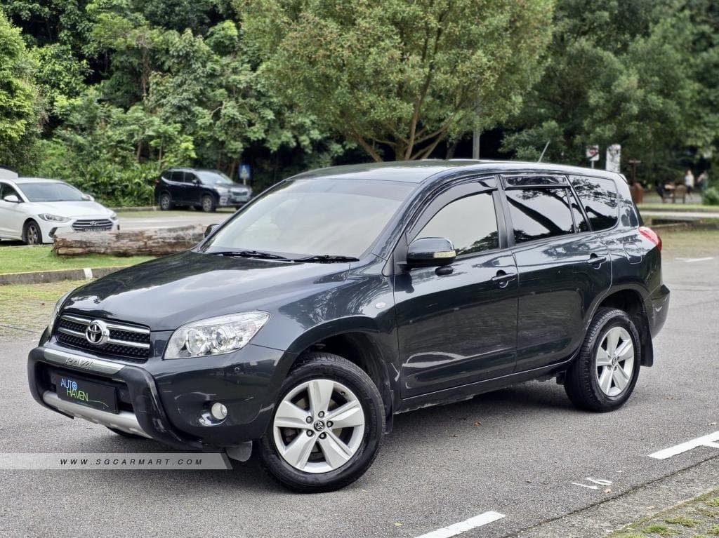 Toyota Rav4 2.4A 5DR (COE till 06/2028) photo 2