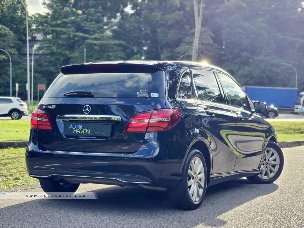 Mercedes-Benz B-Class B180 Style photo 4