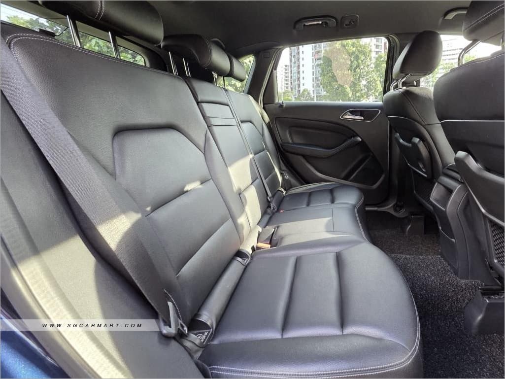 Mercedes-Benz B-Class B180 Style photo 9