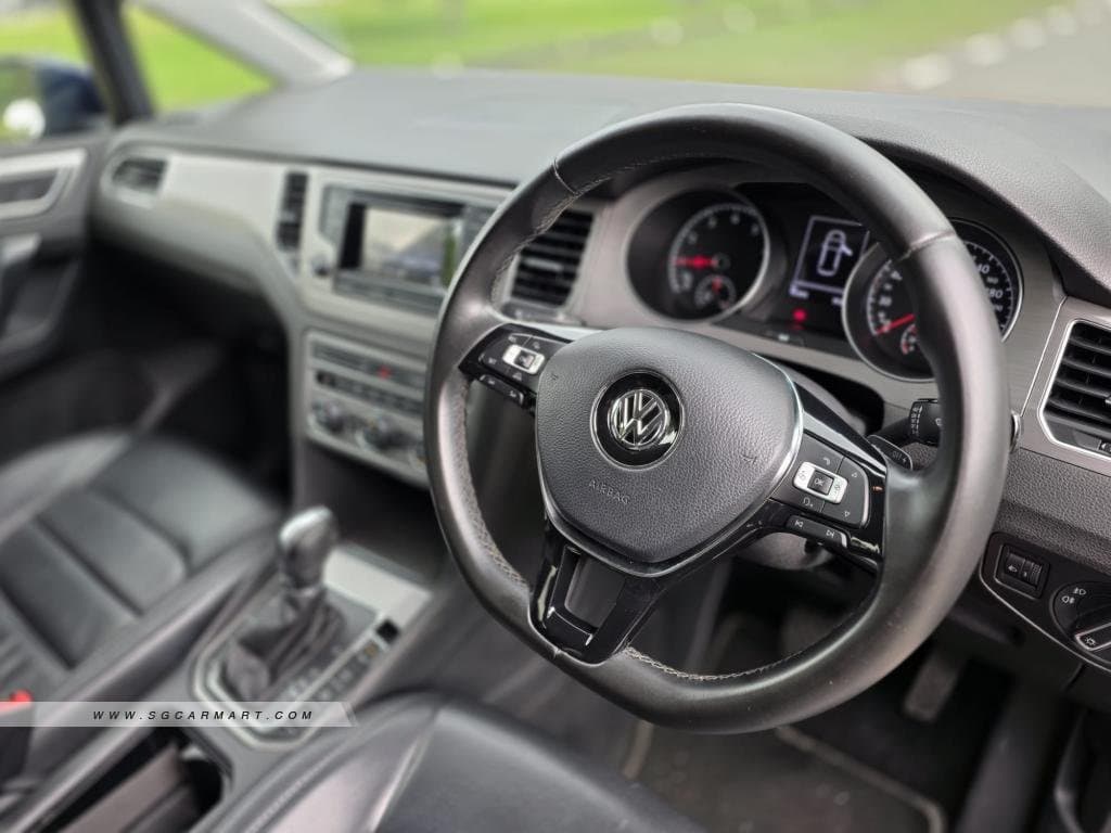 Volkswagen Sportsvan 1.4A TSI Comfortline photo 7