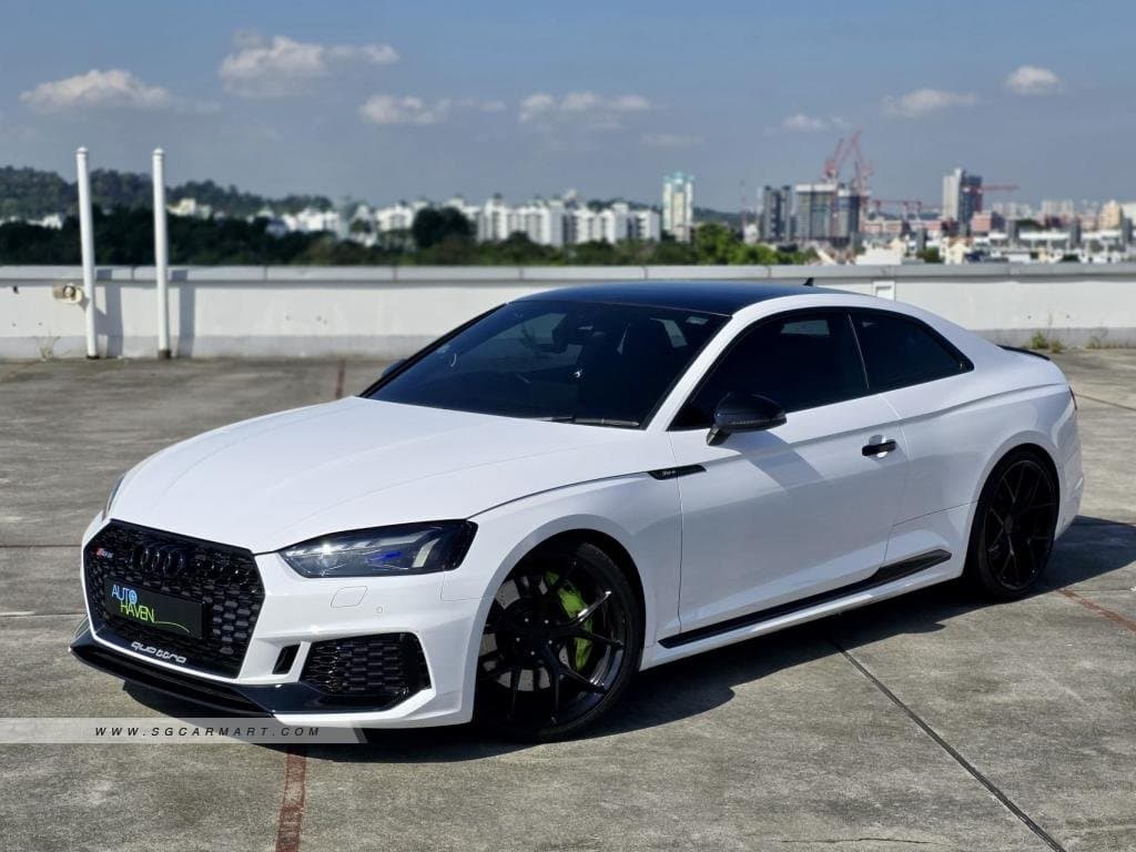 Audi RS 5 Coupe 2.9A TFSI Quattro Sunroof photo 2