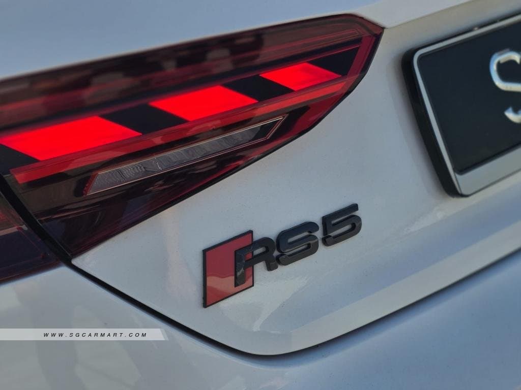 Audi RS 5 Coupe 2.9A TFSI Quattro Sunroof photo 5
