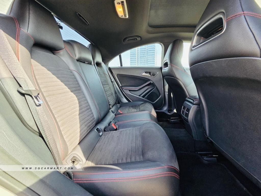 Mercedes-Benz CLA-Class CLA180 AMG Line photo 9