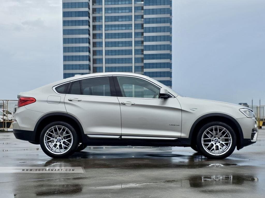 BMW X4 xDrive20i Sunroof photo 3