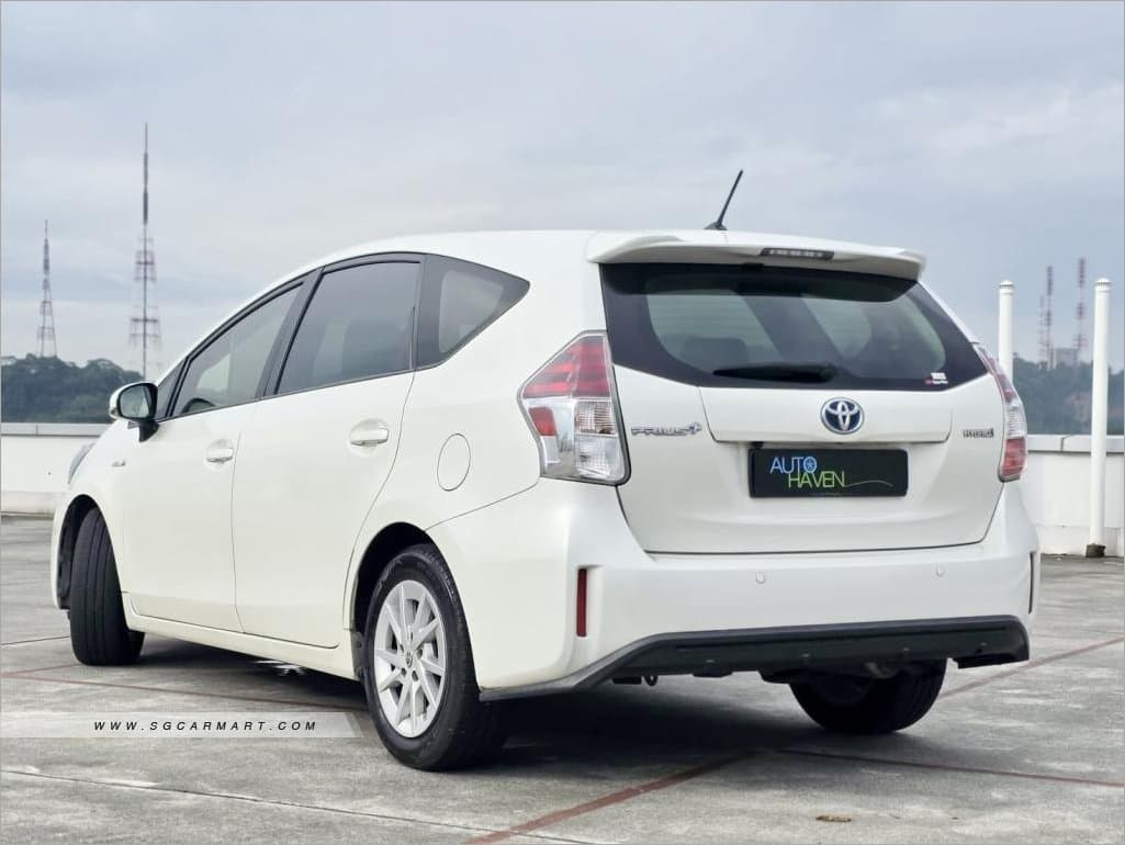 Toyota Prius Plus Hybrid 1.8A photo 4