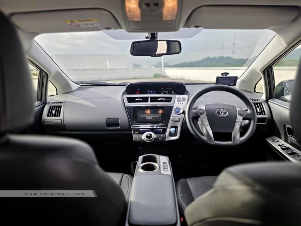 Toyota Prius Plus Hybrid 1.8A photo 5