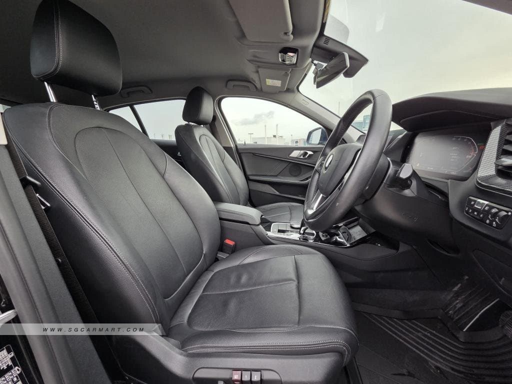 BMW 1 Series 116i Luxury photo 8