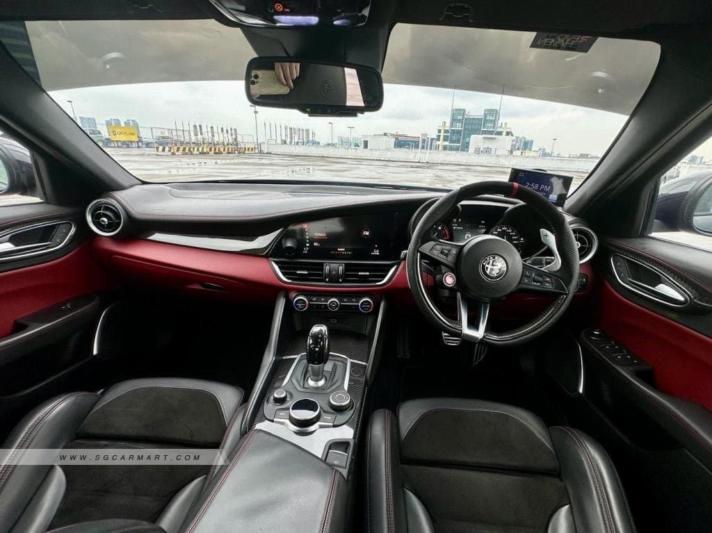 Alfa Romeo Giulia 2.9A Quadrifoglio photo 6