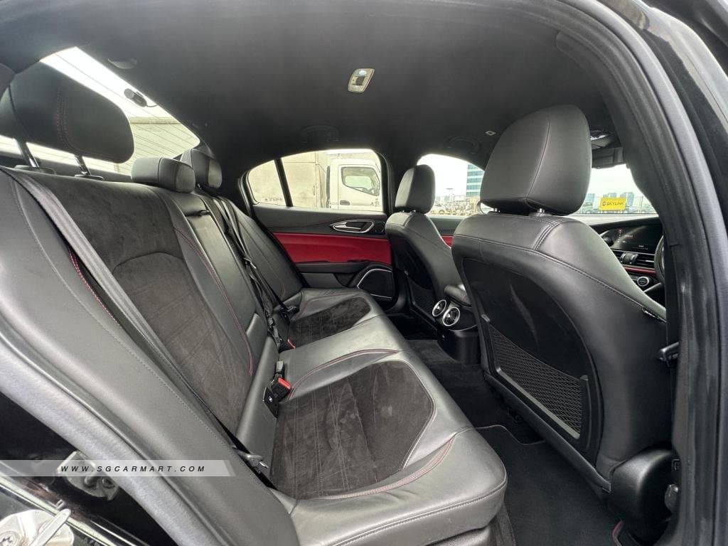 Alfa Romeo Giulia 2.9A Quadrifoglio photo 9