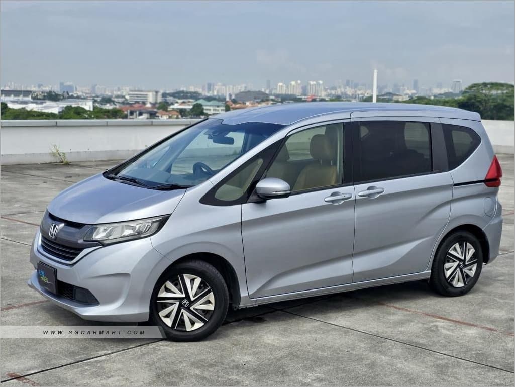 Honda Freed 1.5A G photo 2
