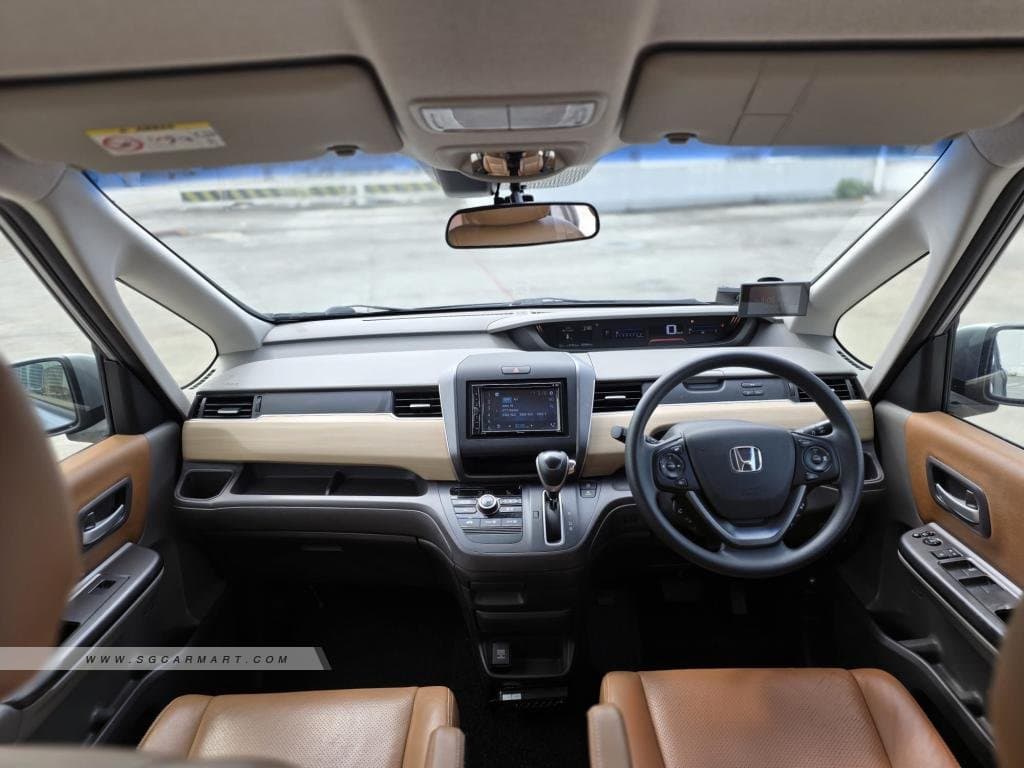 Honda Freed 1.5A G photo 6