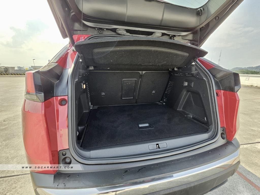 Peugeot 3008 1.2A PureTech EAT6 Allure Sunroof photo 5