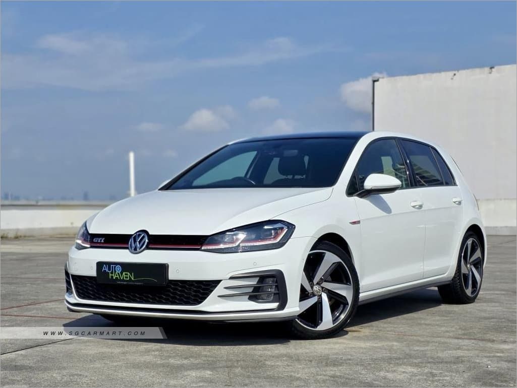 Volkswagen Golf GTI 5DR Sunroof