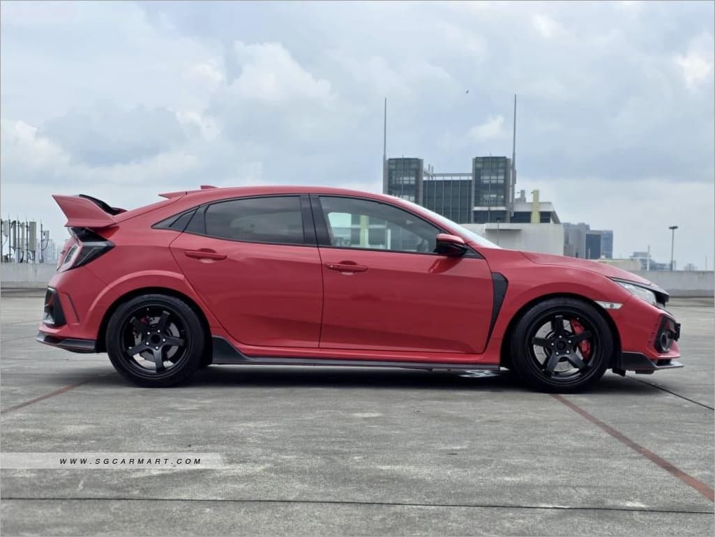 Honda Civic Type-R 2.0M VTEC Turbo GT photo 3