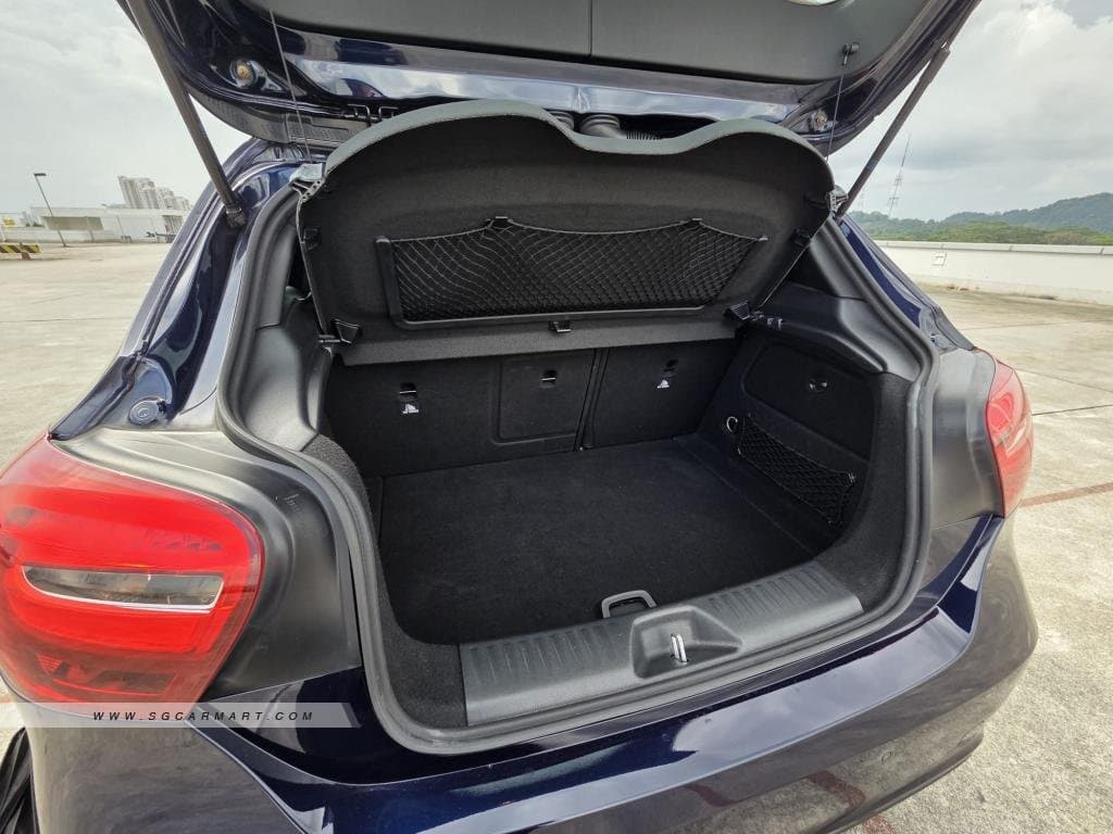 Mercedes-Benz A-Class A180 Style photo 5