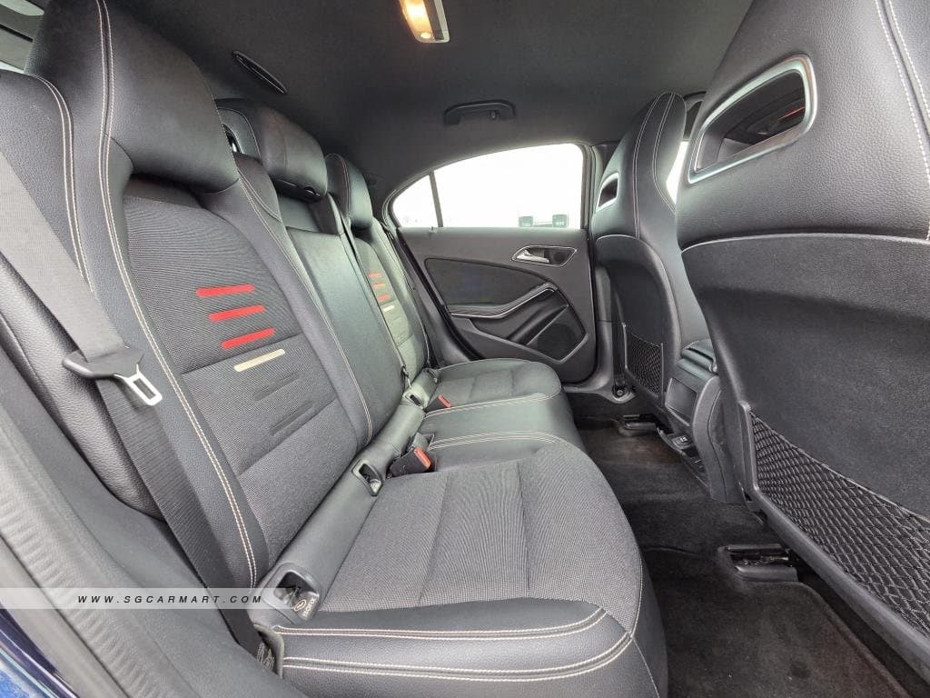 Mercedes-Benz A-Class A180 Style photo 9