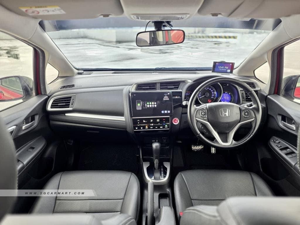 Honda Jazz 1.5A photo 7