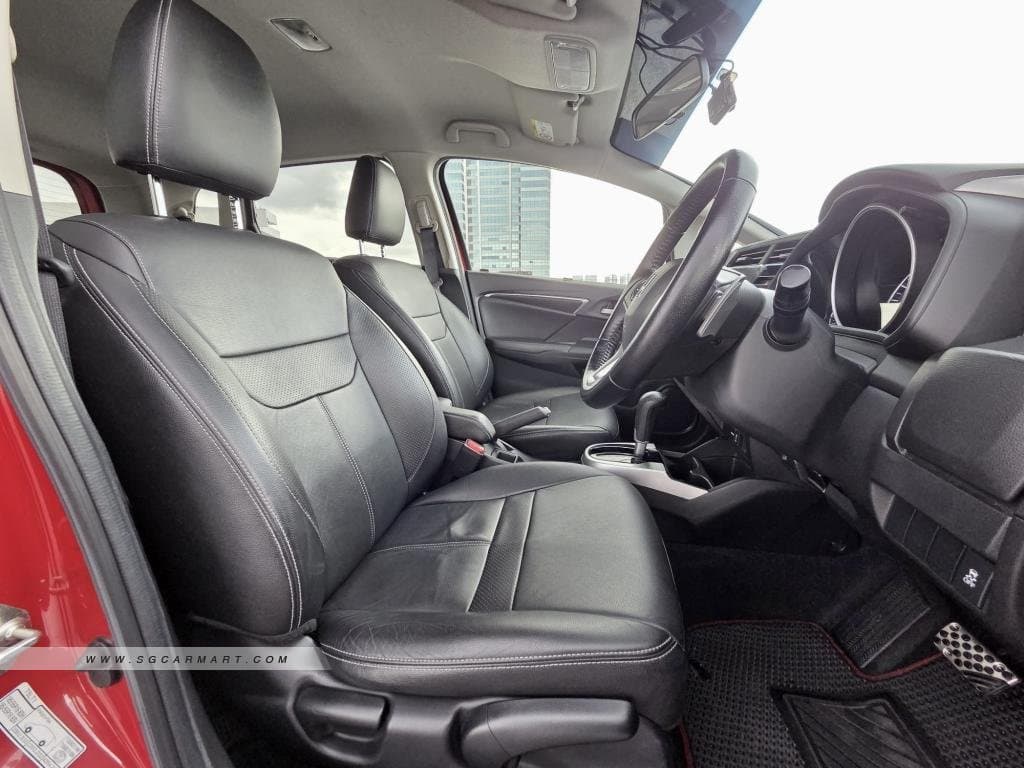 Honda Jazz 1.5A photo 8