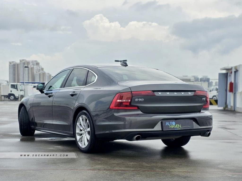 Volvo S90 T5 Momentum photo 4