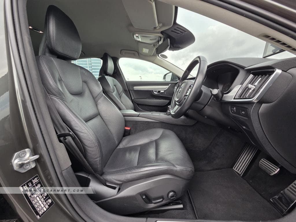 Volvo S90 T5 Momentum photo 8