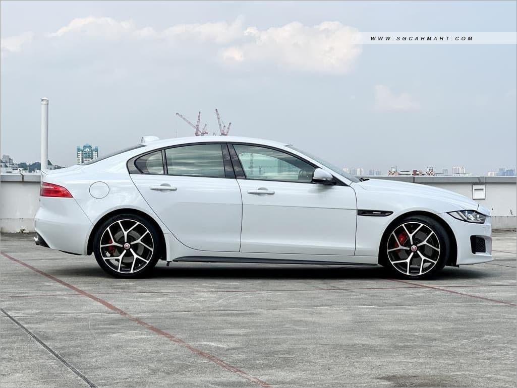 Jaguar XE S 3.0A V6 photo 3
