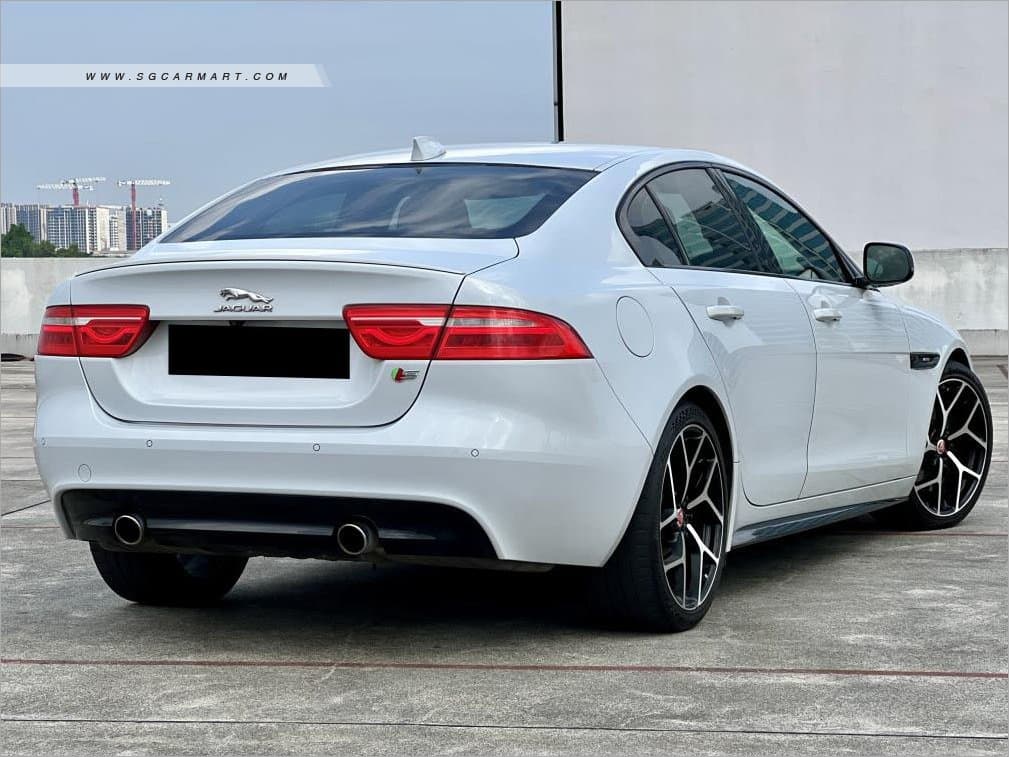 Jaguar XE S 3.0A V6 photo 4