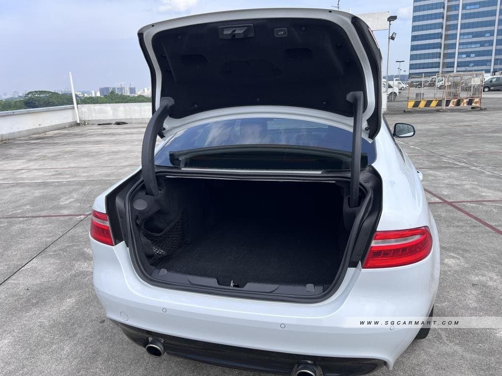 Jaguar XE S 3.0A V6 photo 5