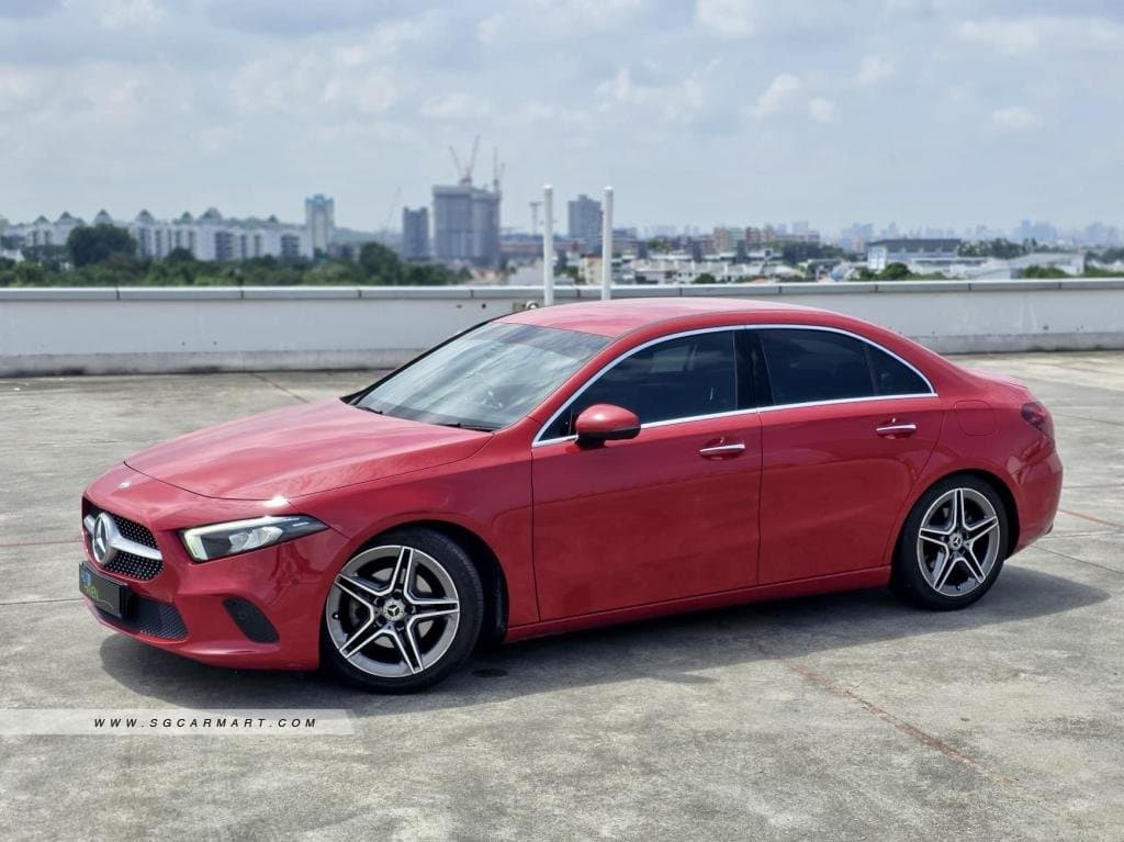 Mercedes-Benz A-Class Saloon A200 Progressive photo 2