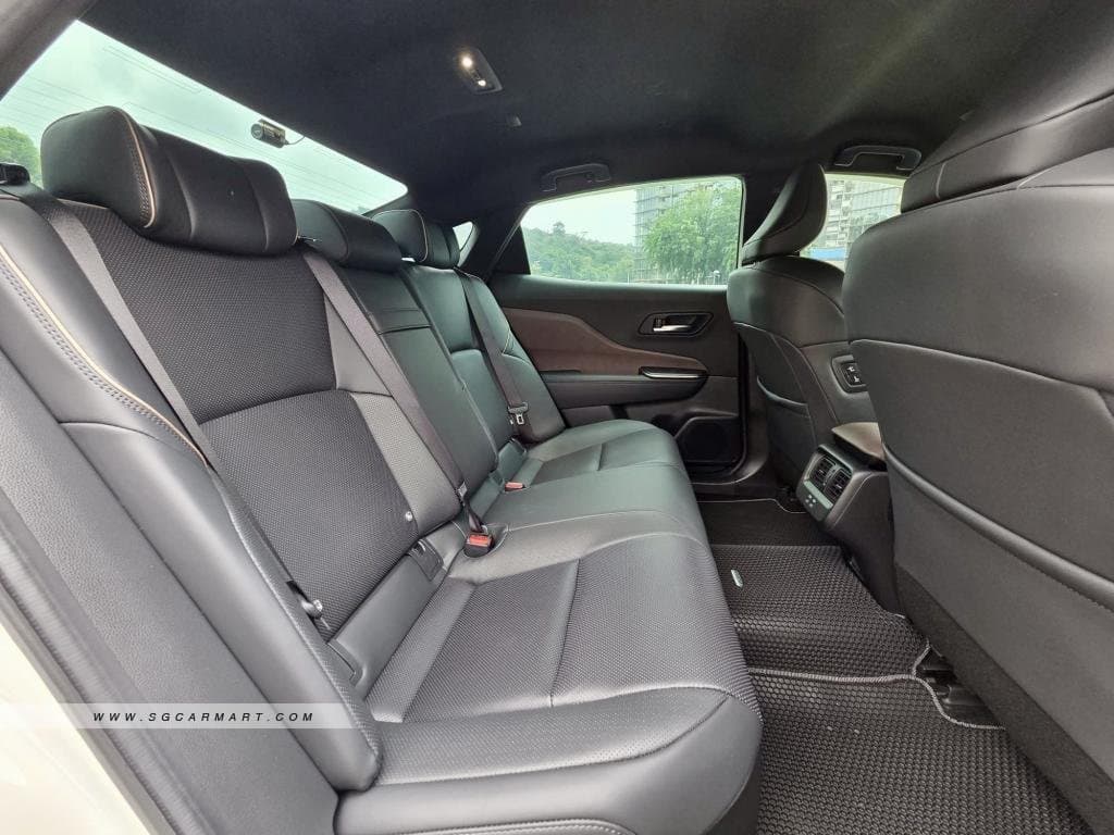 Toyota Crown Crossover Hybrid 2.5A G Advanced Leather Package photo 9