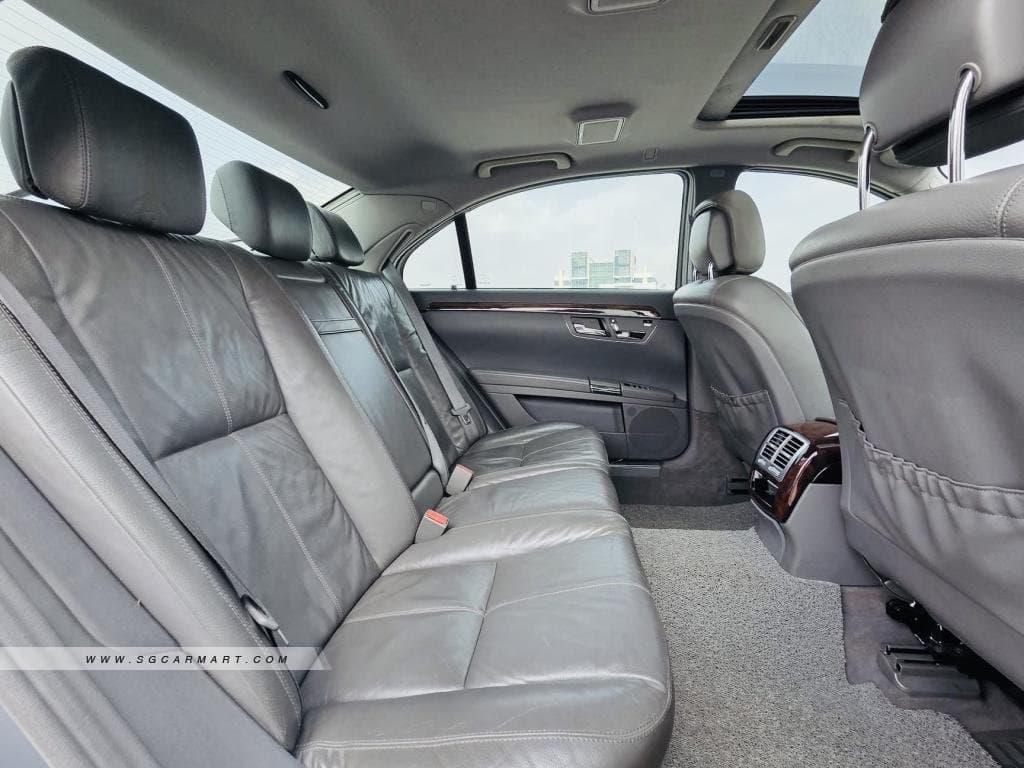 Mercedes-Benz S-Class S300L (COE till 12/2026) photo 8