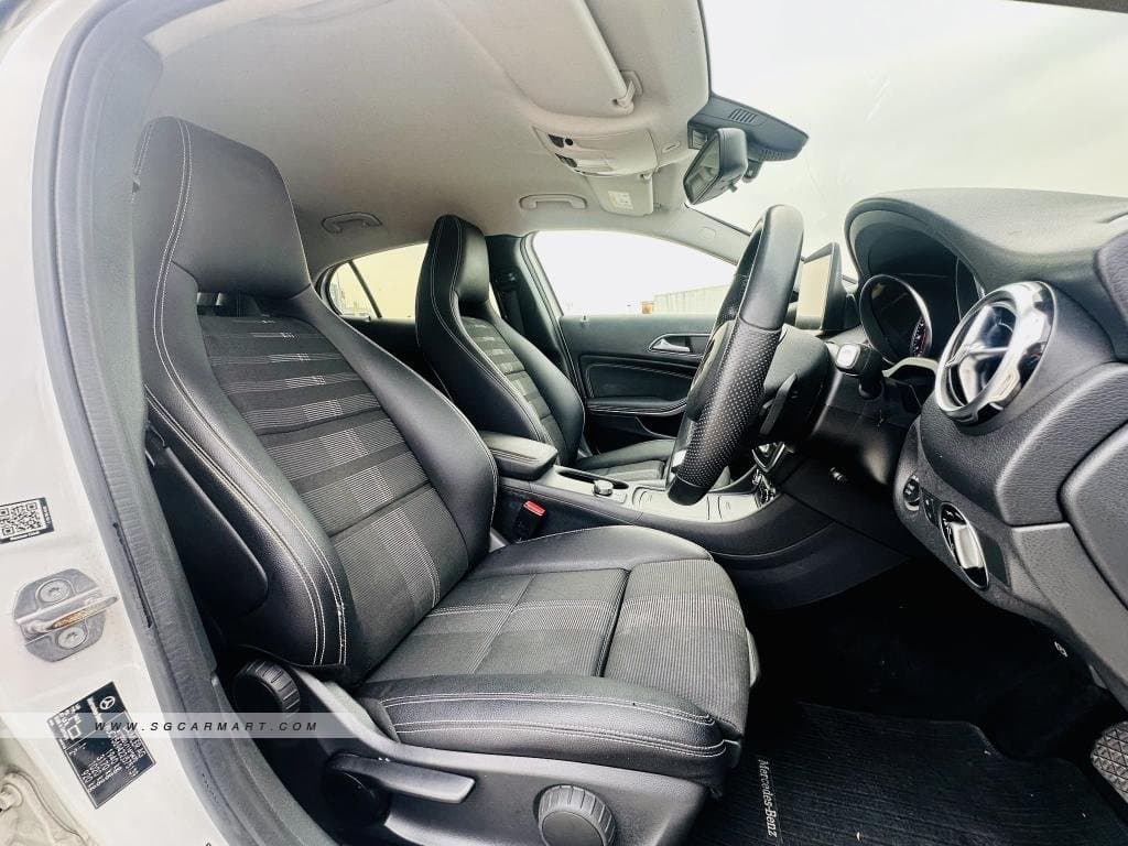 Mercedes-Benz GLA-Class GLA180 Urban Edition photo 7