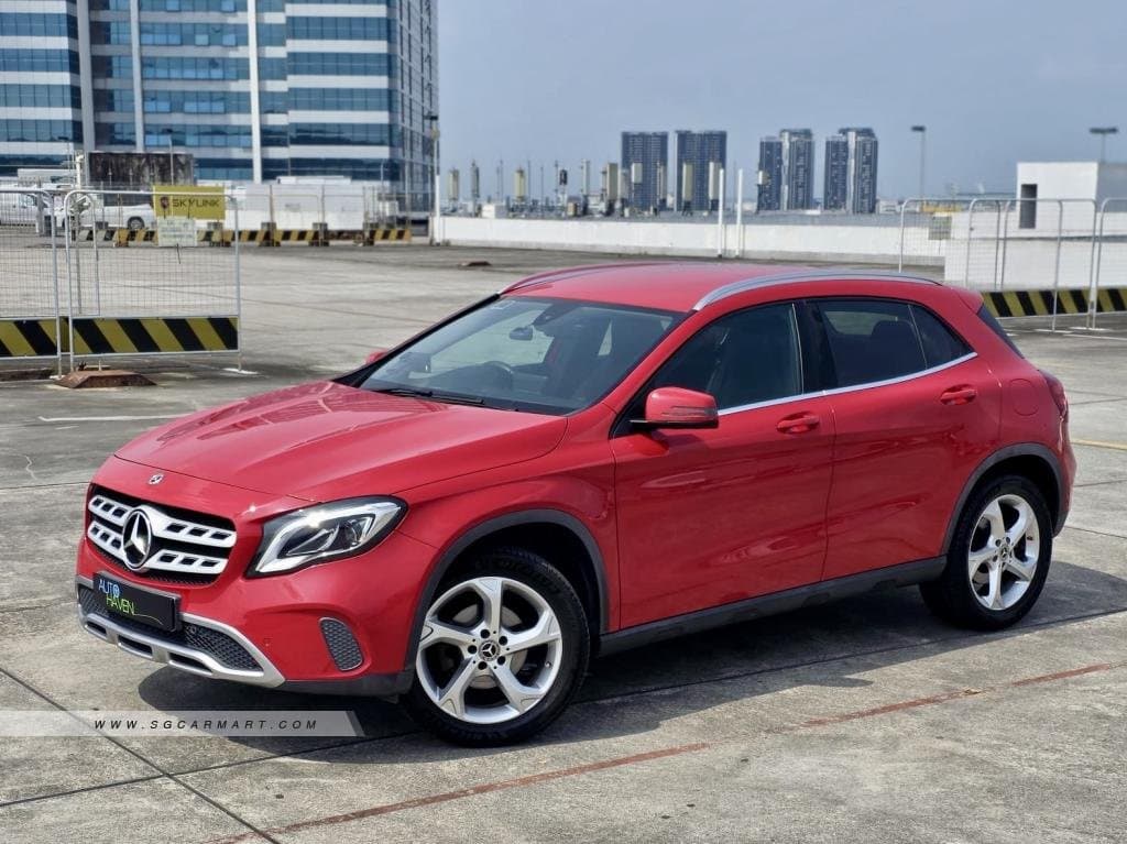 Mercedes-Benz GLA-Class GLA180 Urban Edition photo 2