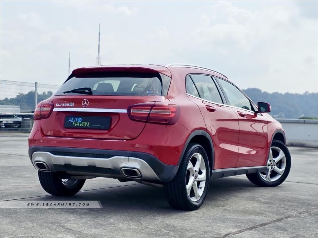 Mercedes-Benz GLA-Class GLA180 Urban Edition photo 4