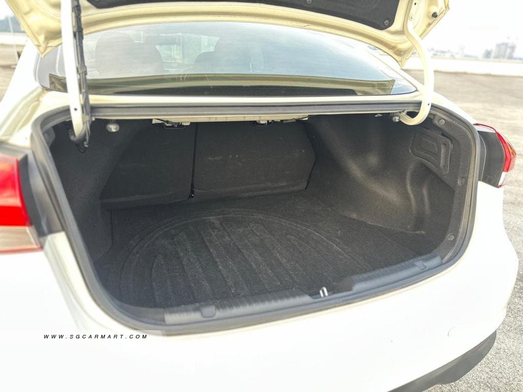 Kia Cerato K3 1.6A photo 5