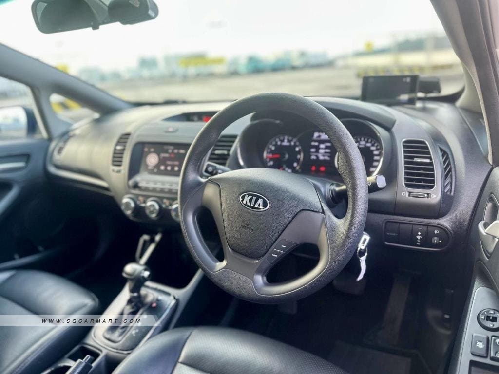 Kia Cerato K3 1.6A photo 7