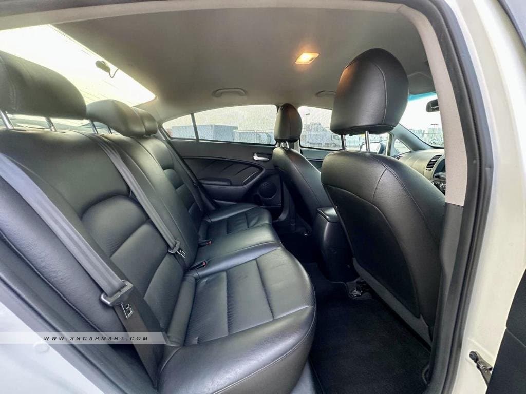 Kia Cerato K3 1.6A photo 9