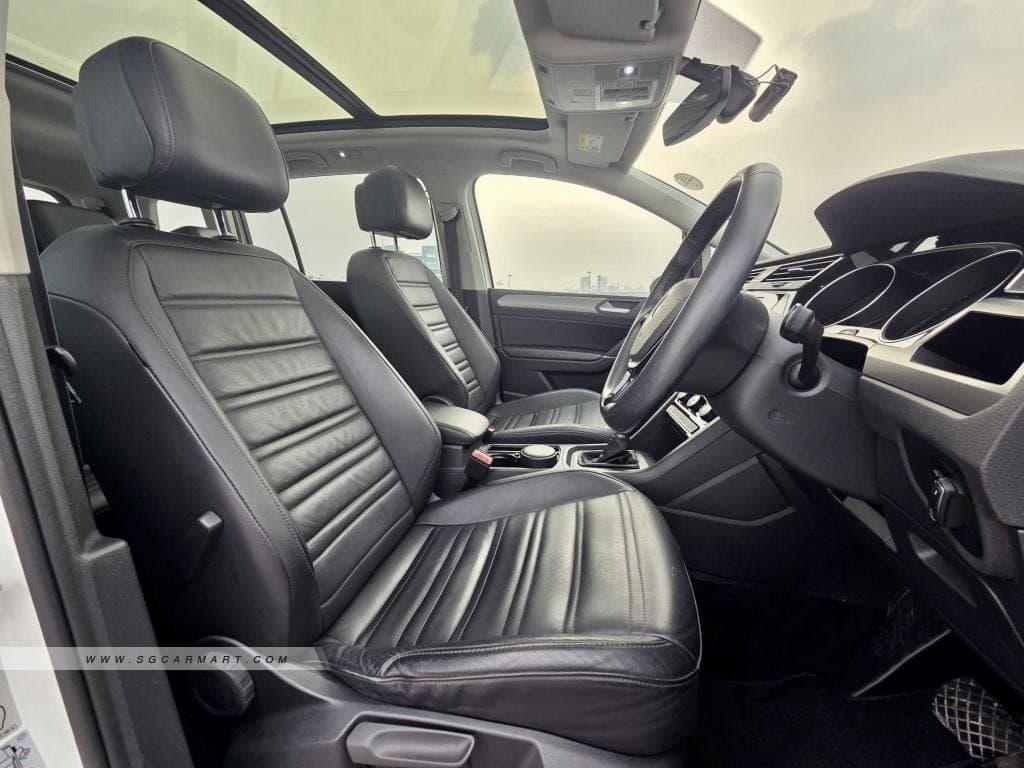 Volkswagen Touran 1.4A TSI Comfortline photo 7