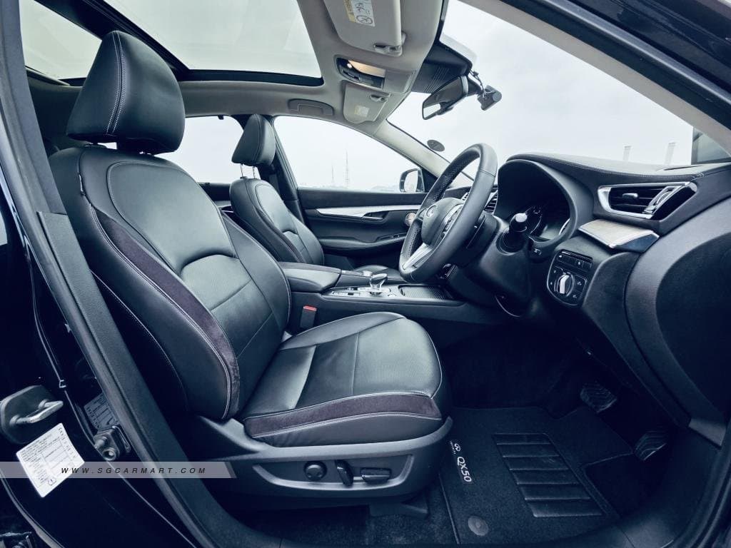 Infiniti QX50 2.0A Essential photo 8
