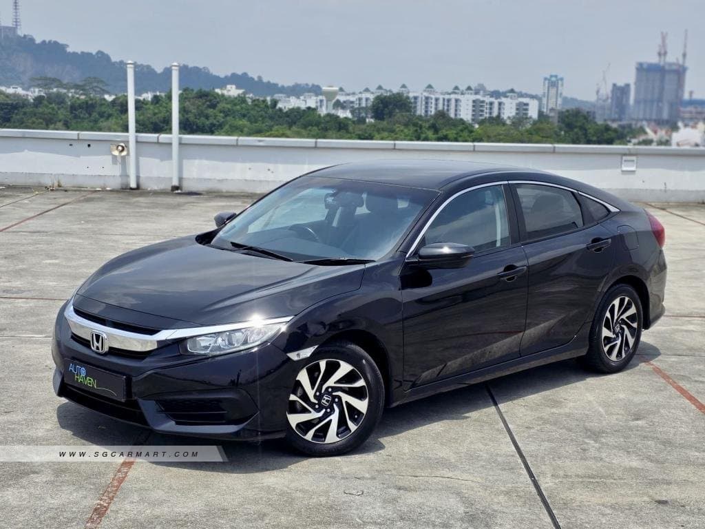 Honda Civic 1.6A VTi photo 2