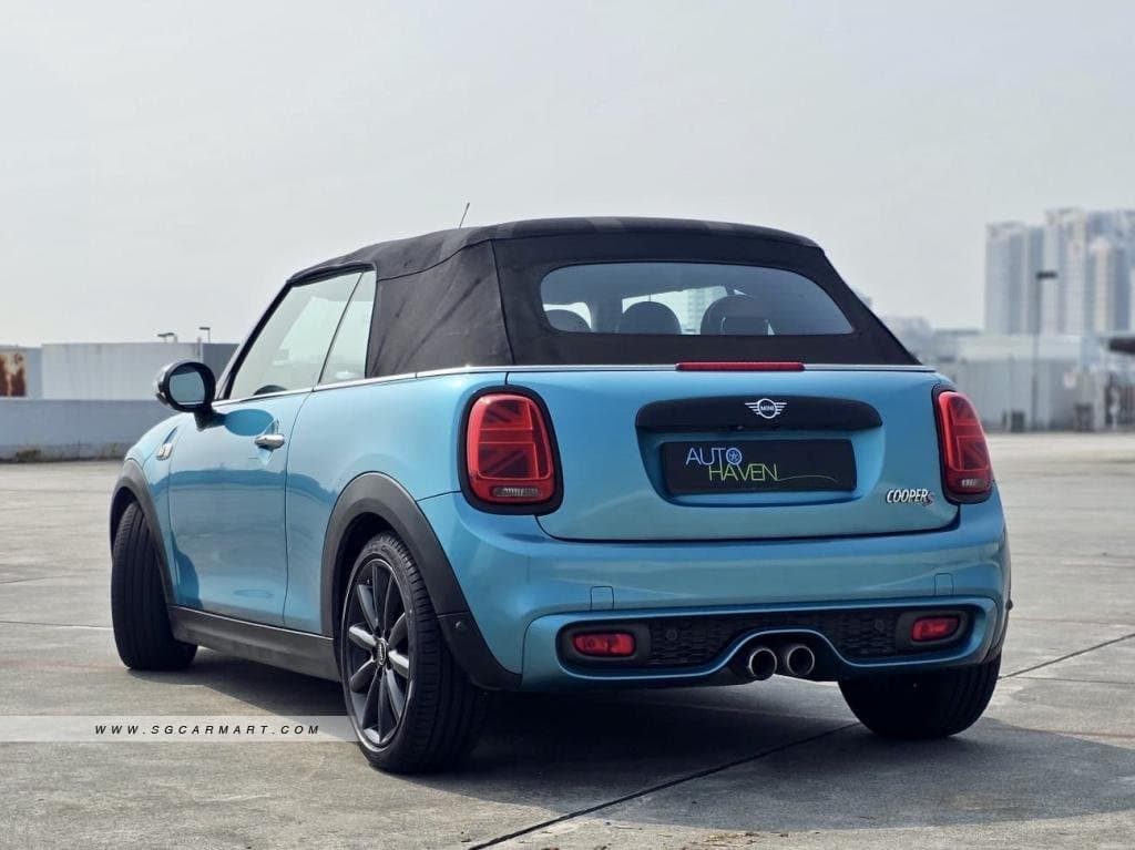 MINI Cooper S Cabriolet 2.0A photo 5