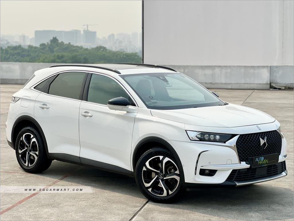 DS 7 Crossback 1.6A Grand Chic 180PS Sunroof photo 2