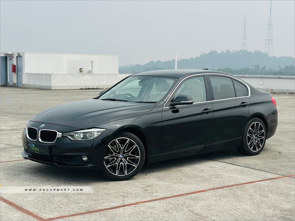 BMW 3 Series 318i photo 2