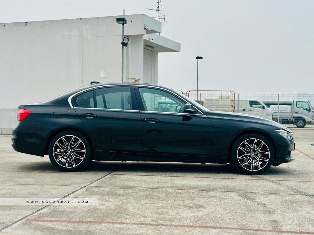 BMW 3 Series 318i photo 3