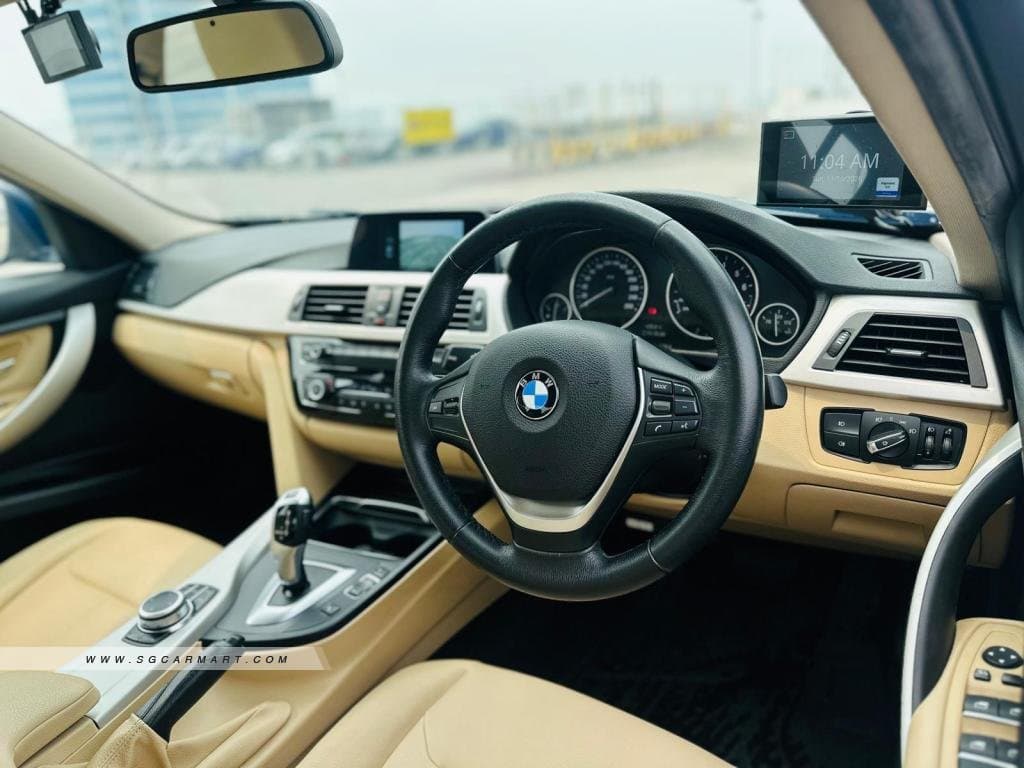 BMW 3 Series 318i photo 7