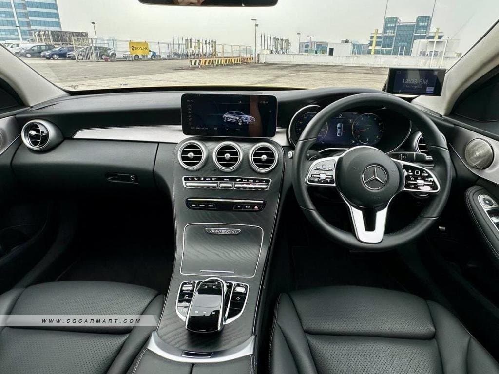 Mercedes-Benz C-Class C180 Avantgarde photo 5